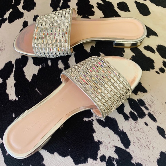 Sandals - Picture 4 of 4